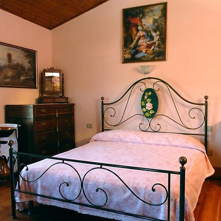 Agriturismo Ca Serrantonio Villa Urbania Buitenkant foto
