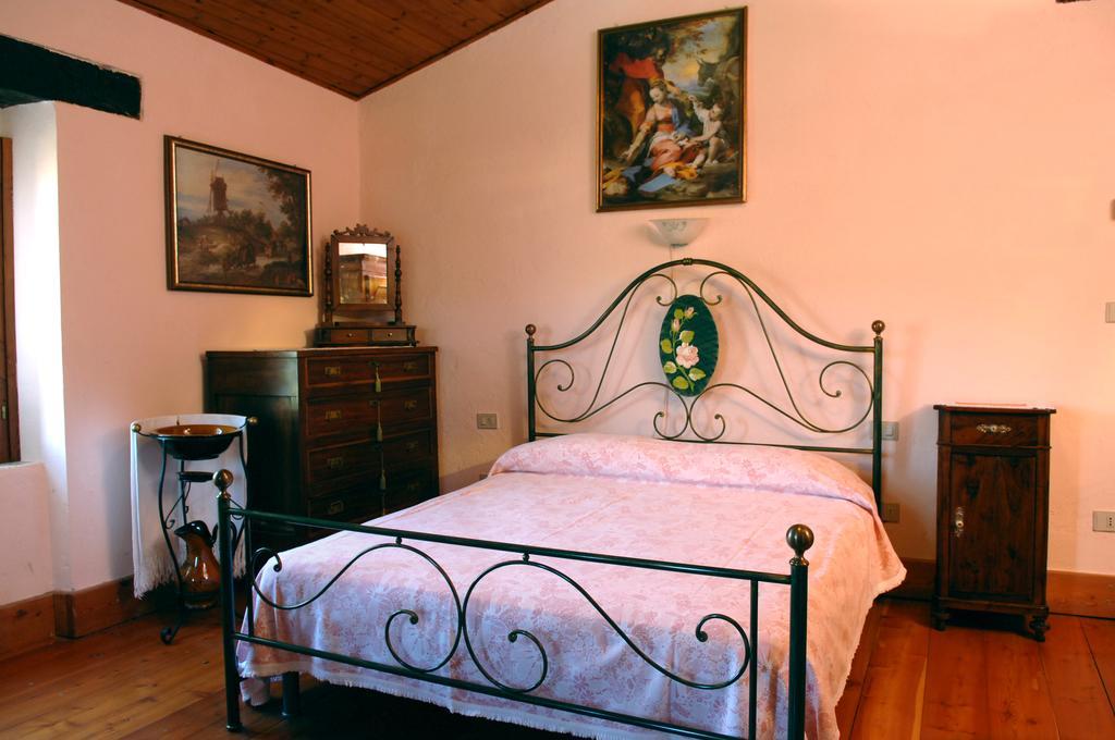 Agriturismo Ca Serrantonio Villa Urbania Buitenkant foto